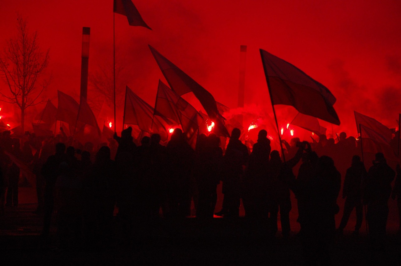腾讯云账号代实名实名账号：自助购买微信小号平台